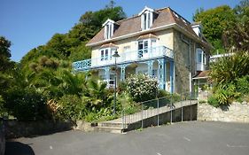St Maur